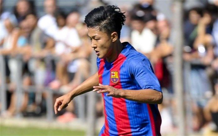 هافبک سابق بارسلونا با حریف آسیایی استقلال به توافق رسید