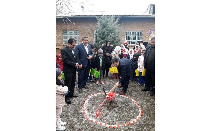 مدرسه سه کلاسه روستایی عجب شیر آذربایجان شرقی کلنگ زنی شد