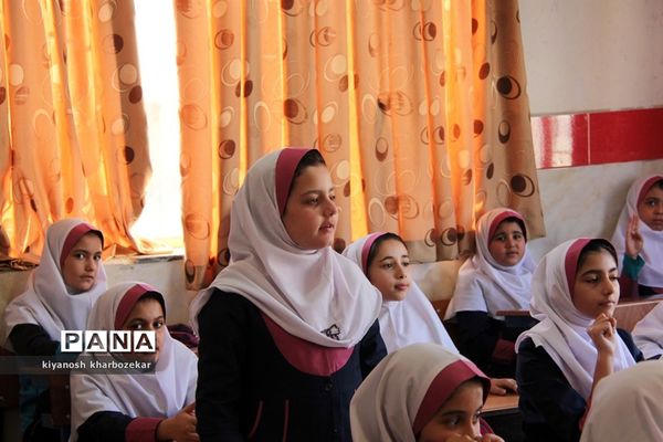 بازدید روسای ادارات قرآن، عترت و نماز شمالغرب کشور از مدرسه نیلوفر ناحیه یک ارومیه