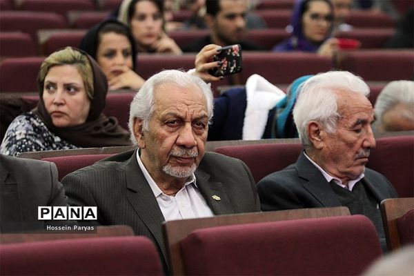 همایش تجلیل از خیرین مدرسه‌ساز در زلزله کرمانشاه