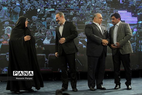 همایش تجلیل از خیرین مدرسه‌ساز در زلزله کرمانشاه