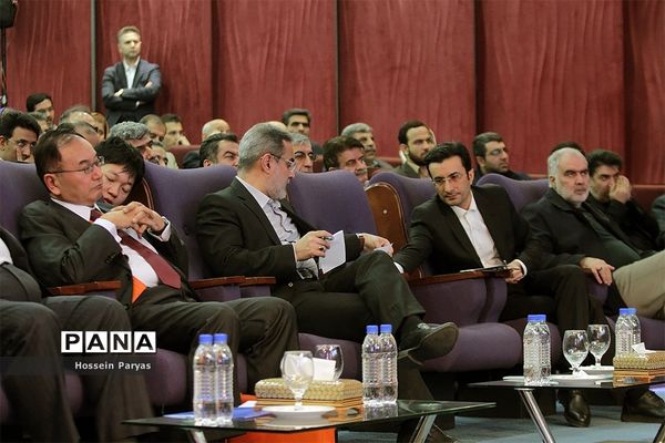 همایش تجلیل از خیرین مدرسه‌ساز در زلزله کرمانشاه