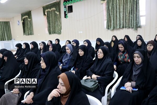 گردهمایی معاونان پرورشی مدارس قطب شهید شوشتری