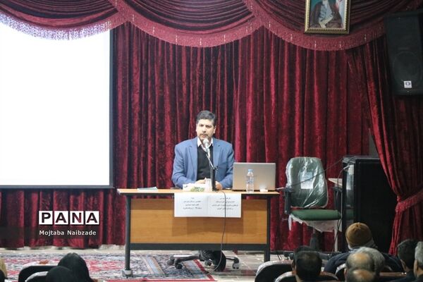 گردهمایی معاونان پرورشی مدارس قطب شهید شوشتری