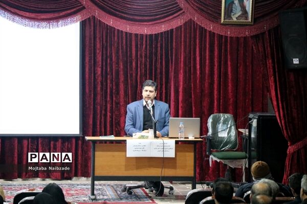 گردهمایی معاونان پرورشی مدارس قطب شهید شوشتری