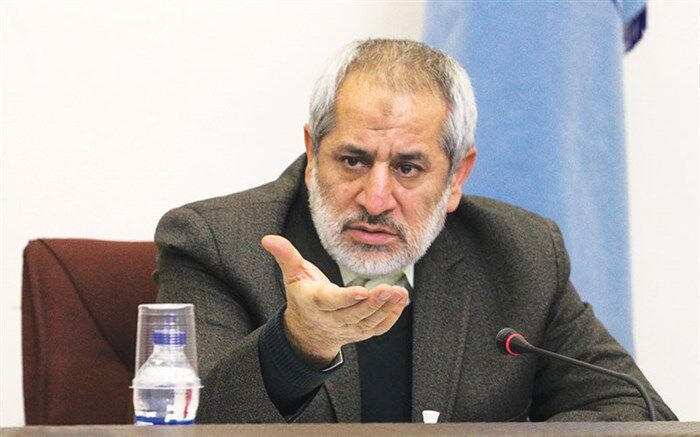 دولت آبادی: نباید هجمه‌ها را فقط متوجه دانشگاه آزاد کنیم