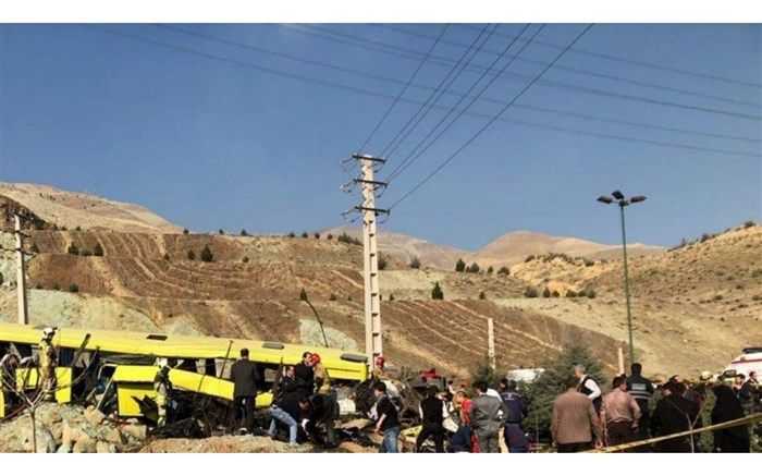 استعفای رئیس علوم و تحقیقات و جمع‌آوری اتوبوس‌های فرسوده درخواست دانشحویان دانشگاه آزاد