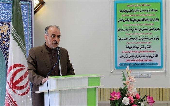 مدیر کل آموزش و پرورش خراسان جنوبی تأکیدکرد: شرکت با شکوه فرهنگیان بصیر استان در مراسم 9 دی