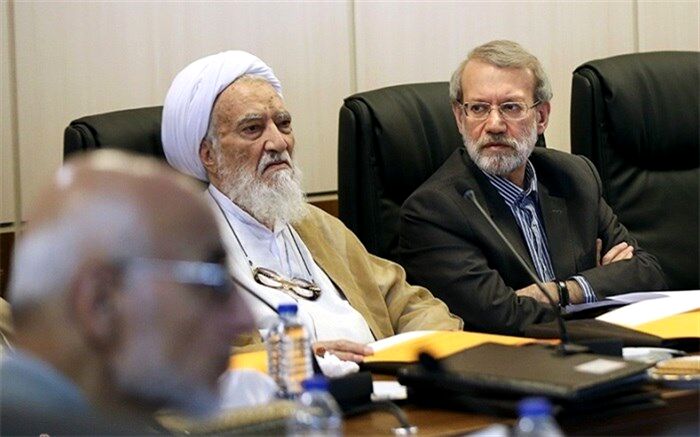 بررسی حقوقی یک اظهارنظر؛ موحدی کرمانی نایب رئیس مجمع تشخیص است؟