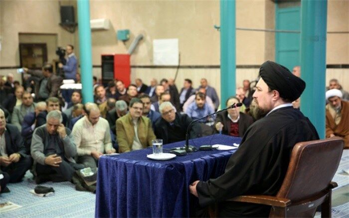 سیدحسن خمینی: بهره نبردن از حوزه نیروی انسانی در جامعه‌  از علائم فروپاشی است