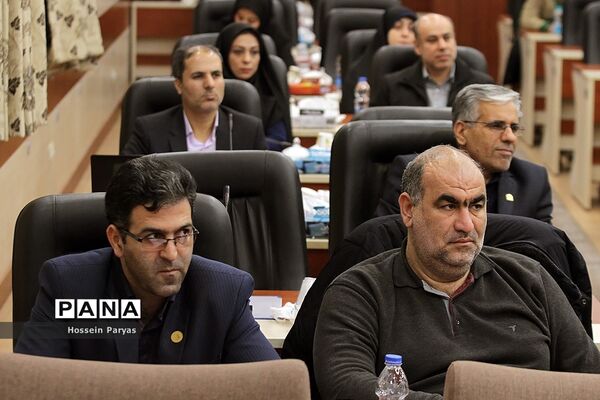 نشست هم‌اندیشی  مدیران ستادی و استانی سازمان دانش‌آموزی
