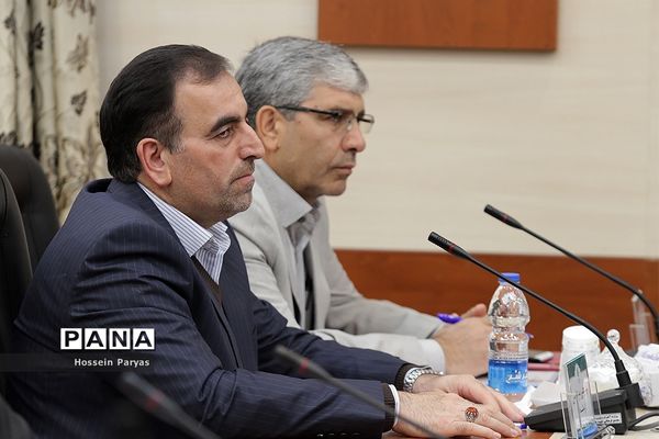 نشست هم‌اندیشی  مدیران ستادی و استانی سازمان دانش‌آموزی