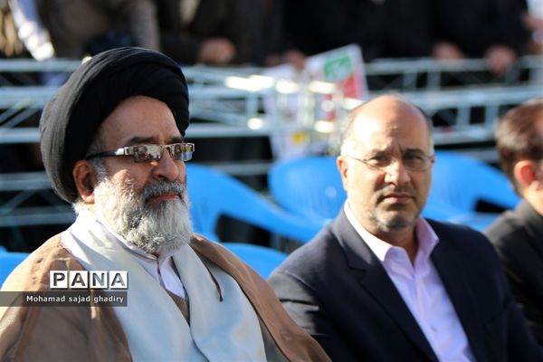 برگزاری مراسم 9 دی در میدان امام حسین(ع)