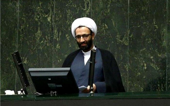 حضوررییس دانشگاه آزاد درکمیسیون آموزش به روزسه شنبه موکول شد