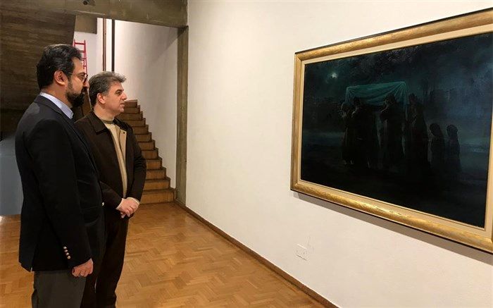 معاون هنری ارشاد از نمایشگاه  الحق مع علی بازدید کرد