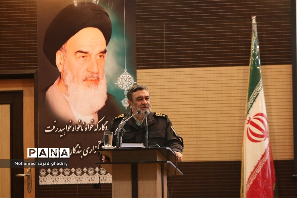 همایش عمومی فرماندهان، روسا و مدیران فرماندهی انتظامی تهران بزرگ