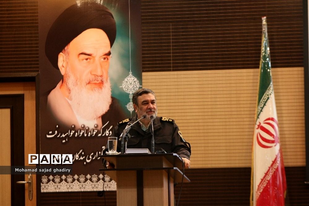 همایش عمومی فرماندهان، روسا و مدیران فرماندهی انتظامی تهران بزرگ