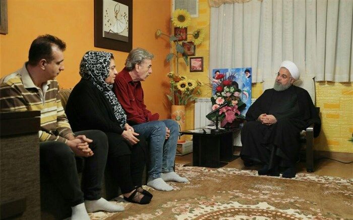 رییس جمهوری با 'هاسو کشیش دانیلیان' جانباز ارمنی دیدار و گفت وگو کرد