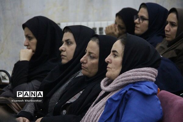 دوره آموزش تخصصی مربیان پیشتاز مناطق چهار گانه ارومیه