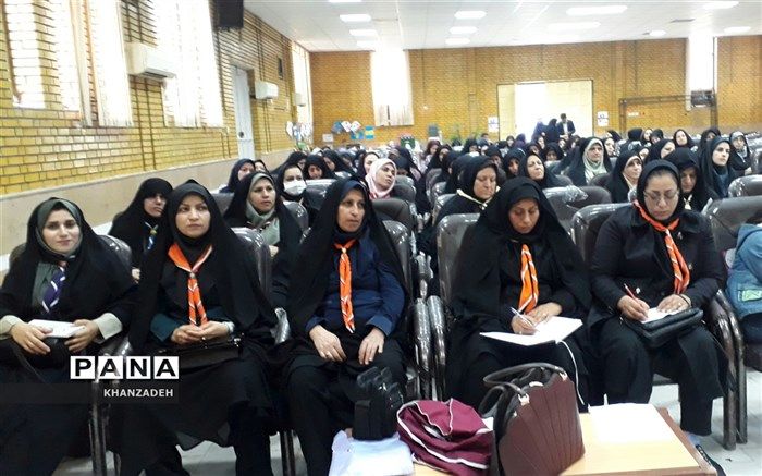 برگزاری دوره آموزشی مربیان پیشتاز