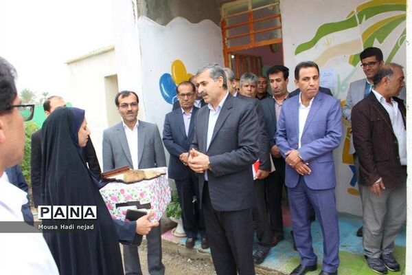 بازدید مدیرکل آموزش و پرورش استان بوشهر از شهرستان جم