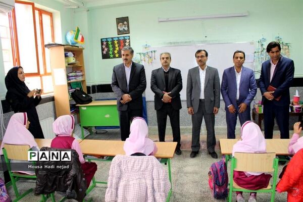 بازدید مدیرکل آموزش و پرورش استان بوشهر از شهرستان جم