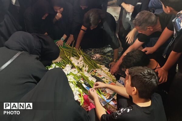 تشییع پیکر شهید محمد علیزاده در گلزار شهدای ملارد