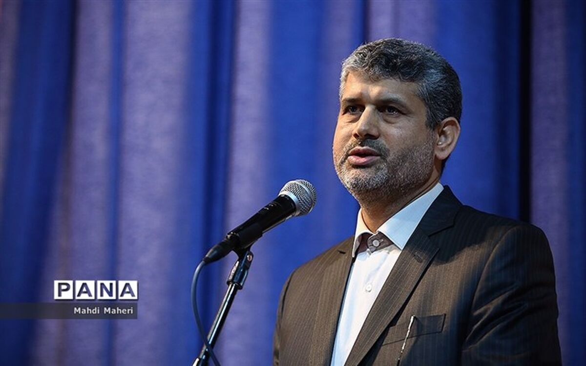 باقرزاده: معیشت و اقتصاد عامل 60 درصد خروج دانش‌آموزان از دوره ابتدایی است