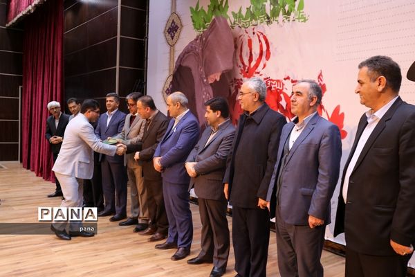 آیین بزرگداشت سالروز تاسیس نهضت سواد‌آموزی آذربایجان شرقی