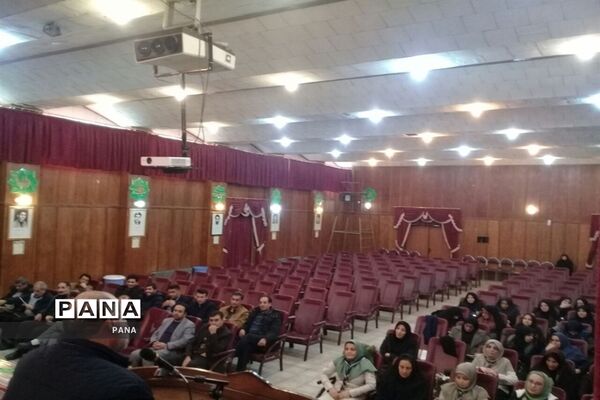 دوره آموزشی مربیان جدیدالورود و بازآموزی مربیان پیشتاز سازمان دانش‌آموزی