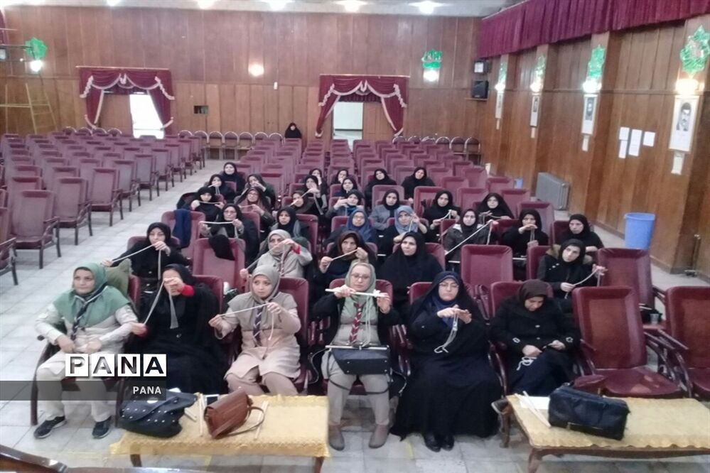دوره آموزشی مربیان جدیدالورود و بازآموزی مربیان پیشتاز سازمان دانش‌آموزی