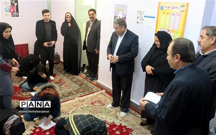 بازدید مدیر آموزش و پرورش بجنورد از مسابقات پرسش مهر سوادآموزان