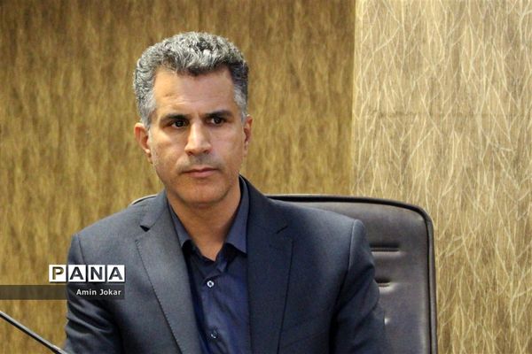 نشست خبری مدیرکل آموزش و پرورش فارس به‌مناسبت هفته نهضت سوادآموزی