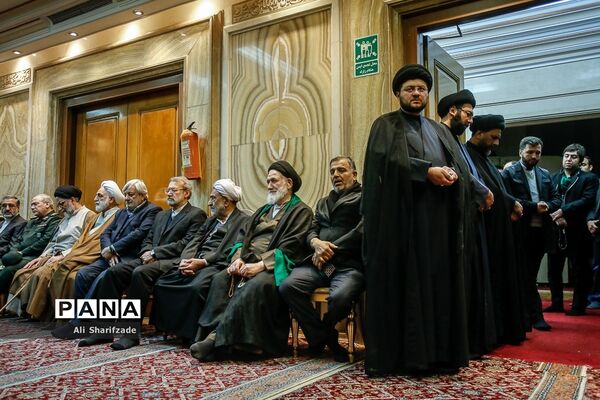 مراسم وداع با پیکر آیت‌الله هاشمی شاهرودی - مسجد امام صادق (ع)