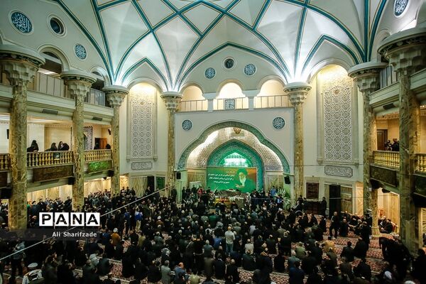 مراسم وداع با پیکر آیت‌الله هاشمی شاهرودی - مسجد امام صادق (ع)