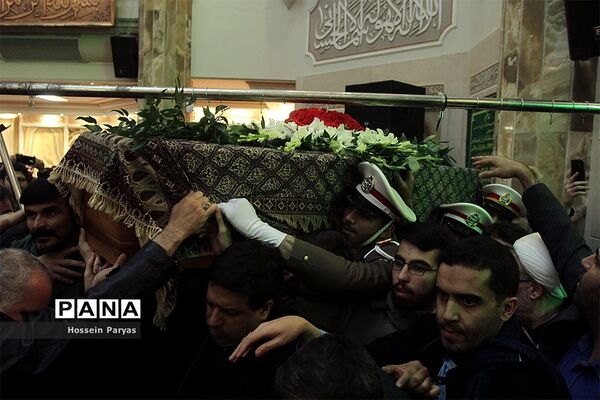 مراسم وداع با پیکر آیت‌الله هاشمی شاهرودی - مسجد امام صادق (ع)
