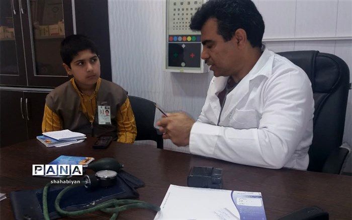 آموختن دانش بدون مهارت زندگی خوشبختی نمی آورد