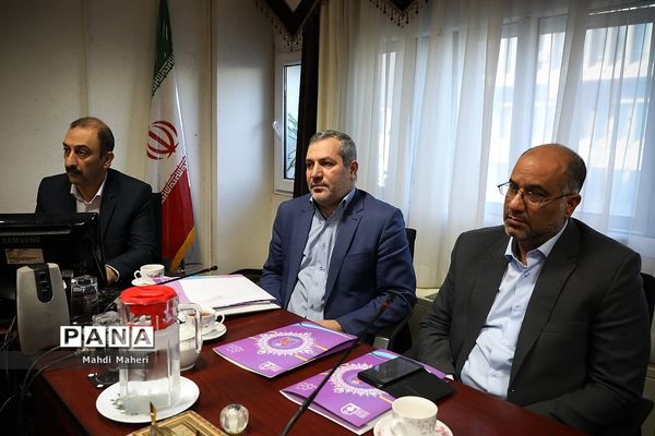 جلسه ستاد بزرگداشت 8 اسفند روز امور تربیتی