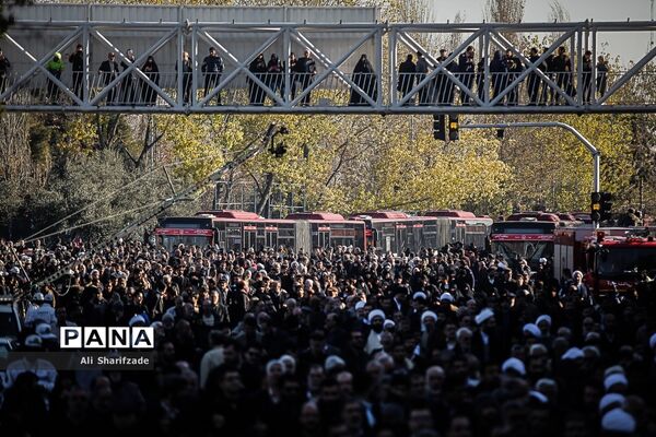 مراسم تشییع پیکر آیت‌الله هاشمی شاهرودی در تهران