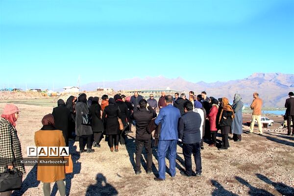 بازدید سرگروه‌های جغرافیای ادارات کل آموزش و پرورش کشور از دریاچه ارومیه