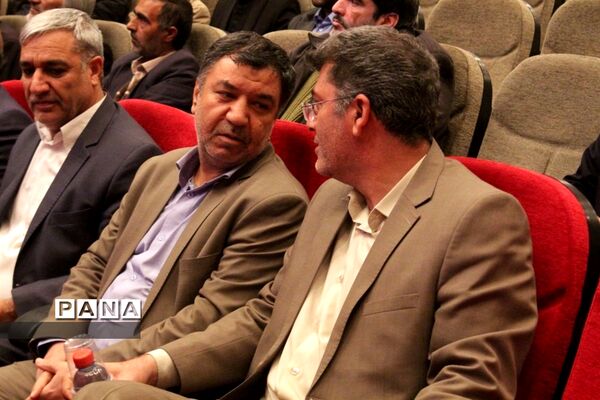 اختتامیه استانی جشنواره شعر دفاع مقدس در بیرجند