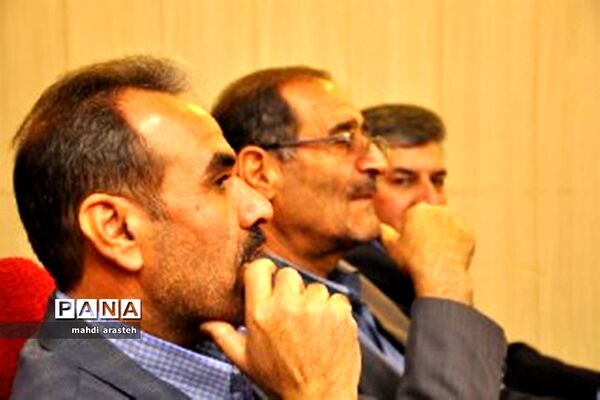 برگزاری جشنواره استانی گل نرگس در خوسف