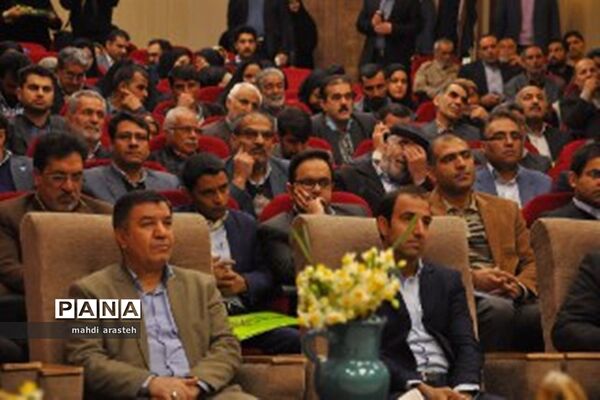 برگزاری جشنواره استانی گل نرگس در خوسف