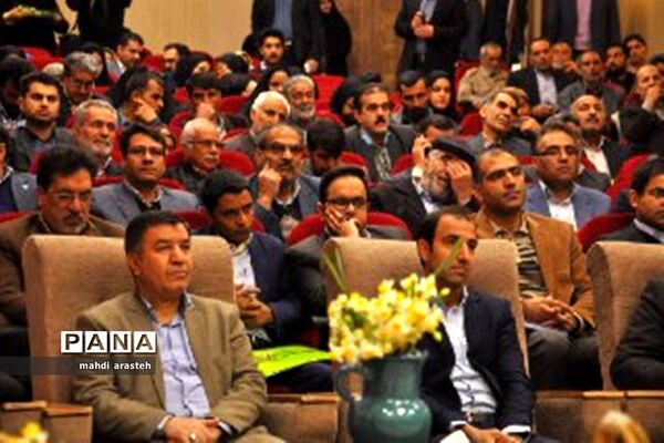 برگزاری جشنواره استانی گل نرگس در خوسف