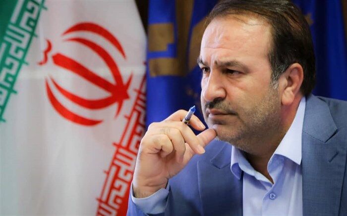  استاندارفارس: از ارسال گل و درج پیام تبریک خودداری کنید