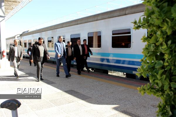 انعقاد تفاهم‌نامه همکاری بین آموزش و پرورش و راه آهن فارس