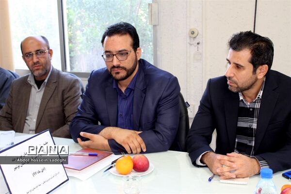 جلسه ستاد هماهنگی راهیان نور مرحله برادران بسیج دانش‌آموزی استان بوشهر