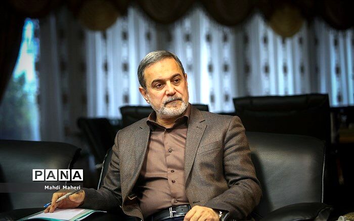 تقدیر وزیر آموزش و پرورش از اداره کل امور شاهد و ایثارگران