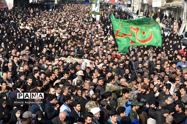 آیین تشییع پیکر شهید مدافع حرم علیرضا بریری در بابلسر