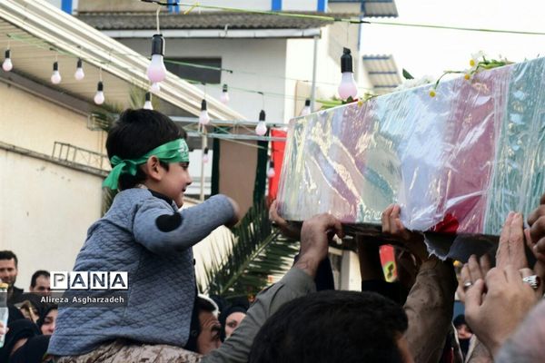 آیین تشییع پیکر شهید مدافع حرم علیرضا بریری در بابلسر